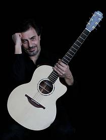 pierre site front Best World Music Guitar Player – Pierre Bensusan jazzinhamburg