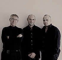 Mischa Schumann Band 2a foto Bob Leinders Mischa Schumann Trio / Best Of George Gruntz NDR Bigband & George Gruntz rolfliebermannstudio