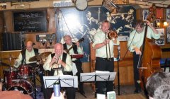 finneysjazzmen 1 FINNEYS JAZZMEN cottonclub